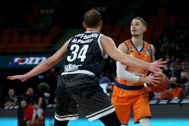 【NFL新赛季32队看点球星】美联南区之德州人:斯特劳德面临破壁