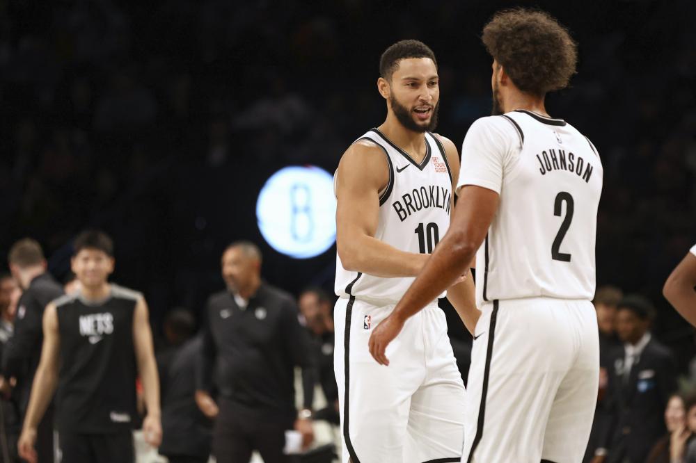 体育国足迎来回国后首堂训练课 除蒋光太外全员参加