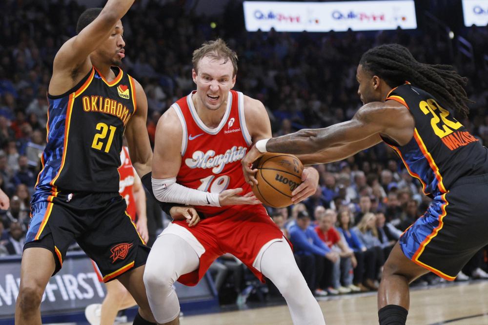 极限！维萨的转会在截止前30秒才完成，团队成员飞奔找他补签字